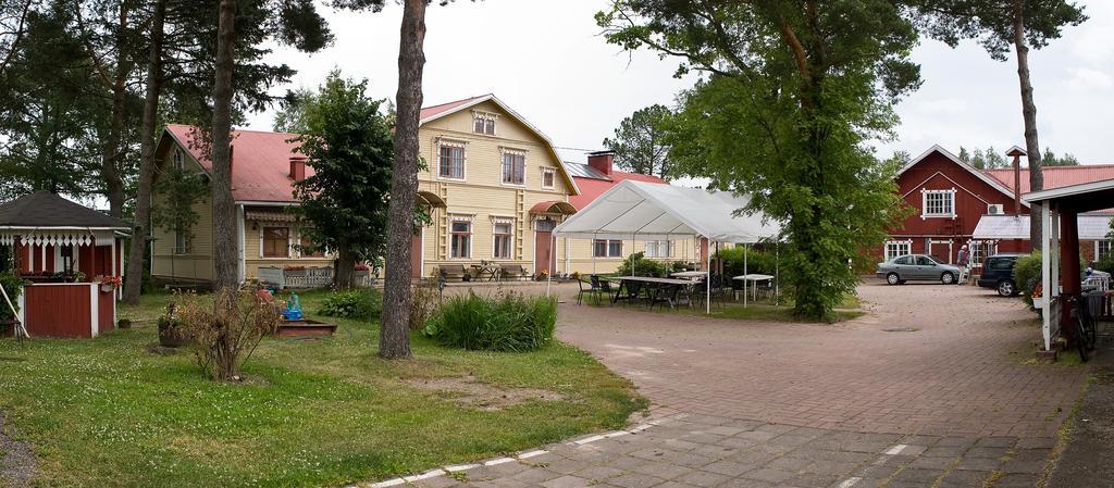 Kartano Hostel Kokemaki Exterior photo